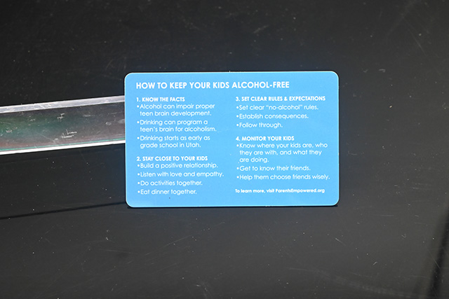 美发会员卡选择非接触式IC卡的缘故原由是什么？？？