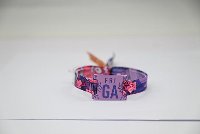 为什么制作会员卡有的需要做专版？？？？