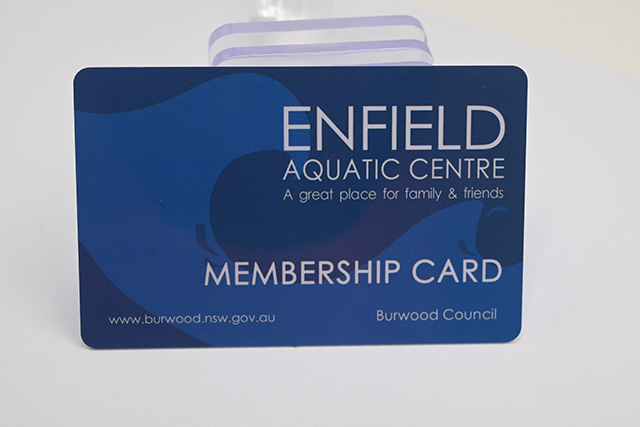 磨砂卡制作?? 百乐博?? 一站式效劳的厂家