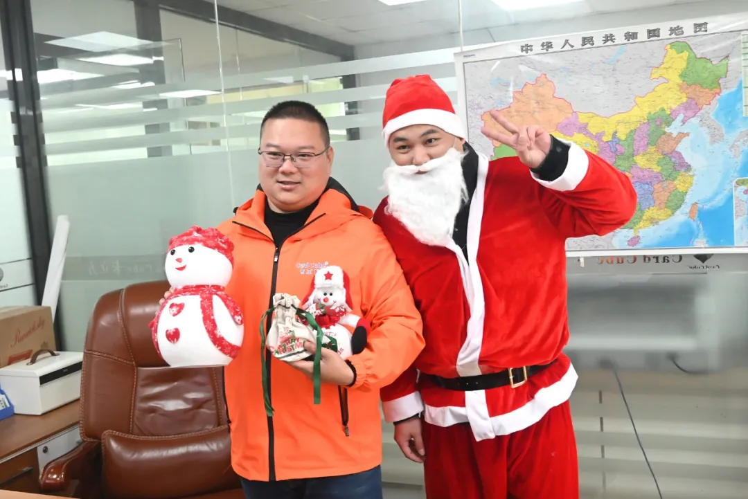 6ad48433-cdd3-4a89-a5c8-bfd46fe4f548