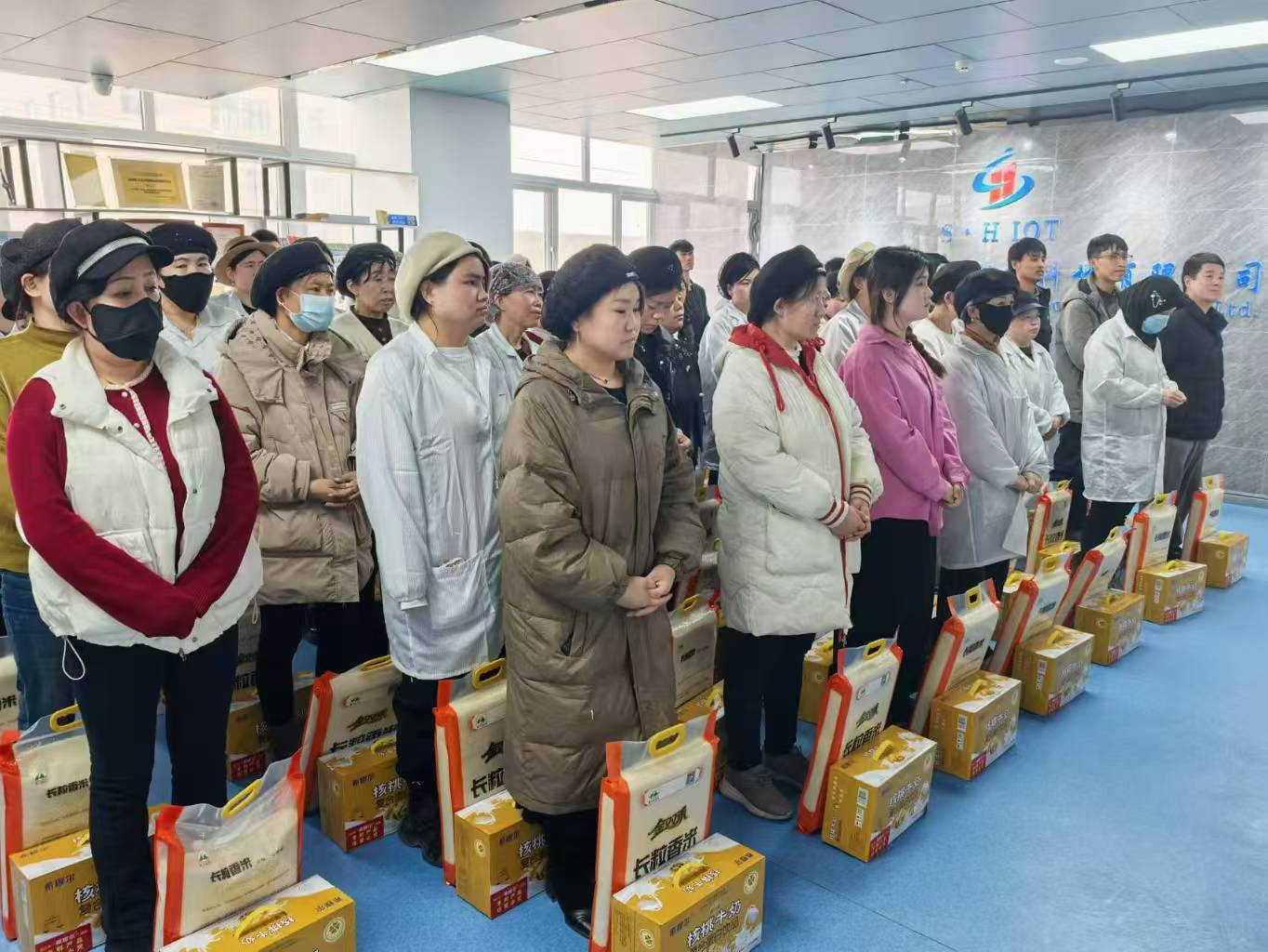 百乐博集团宁夏分公司RFID智能卡工厂开斋送暖 共筑和谐企业家园