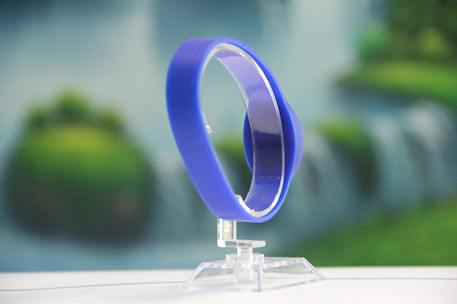 松紧腕带有什么优势？？？？？松紧腕带怎样选购和使用保养？？？？？