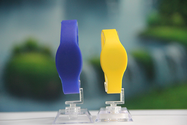 食物级ic腕带真的清静环保吗？？？怎样区分环保ic腕带？？？