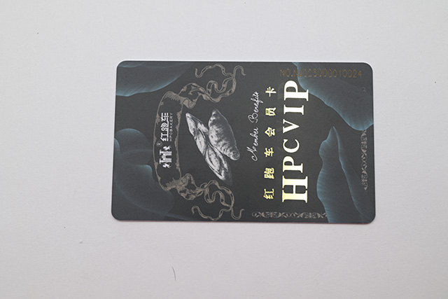 剖析：广州各个的充电卡是否可以兼容到一张充电卡上？？？？？？