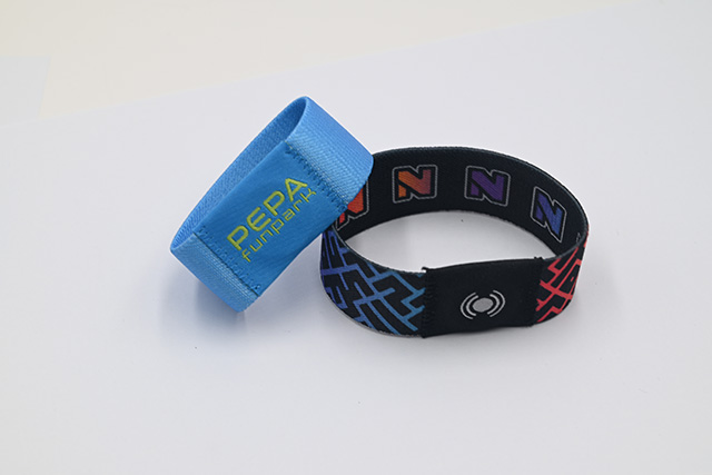 公交一卡通“卡”在哪儿？？？？？？